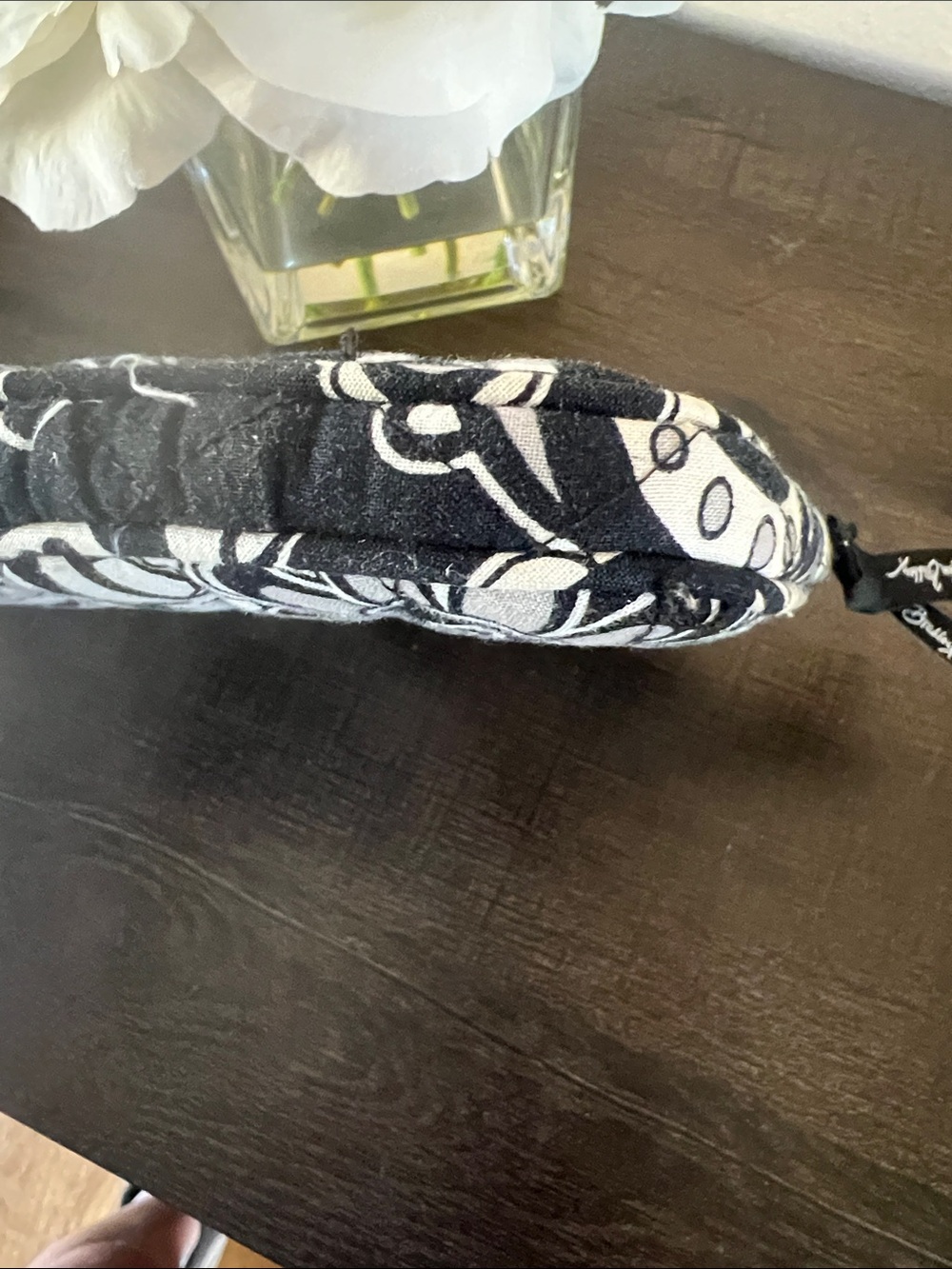 Vera Bradley Black & White Paisley Quilted Cosmetic Pouch - Picture 5 of 6